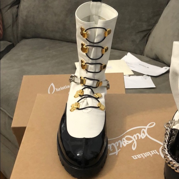 Louboutin Horse Guarda Flat Patent - Picture 4 of 4